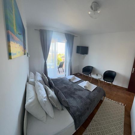 Apartments Oxygen Račišće Екстериор снимка