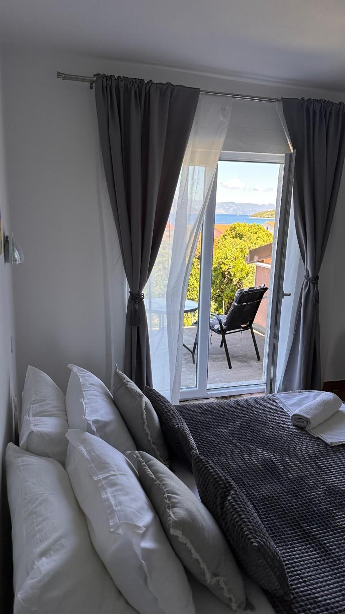 Apartments Oxygen Račišće Екстериор снимка