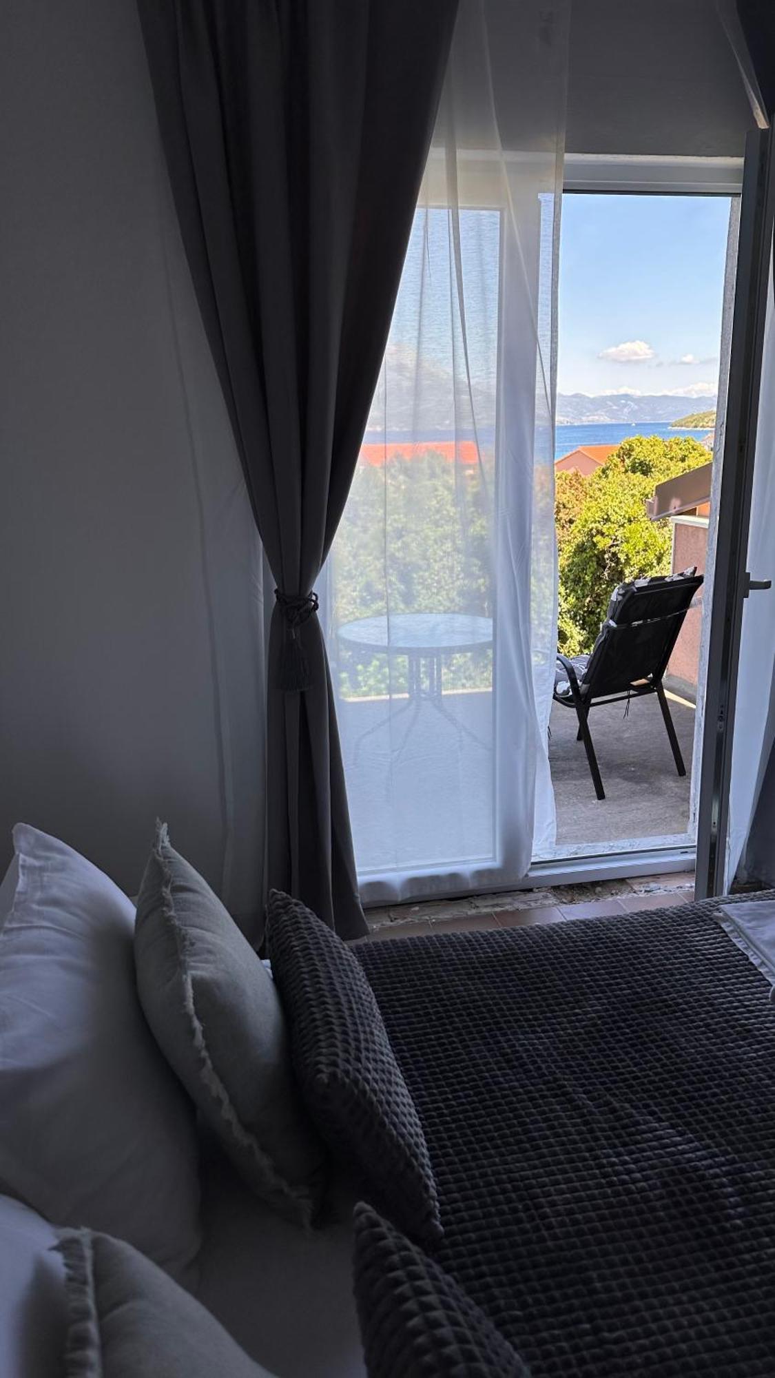 Apartments Oxygen Račišće Екстериор снимка