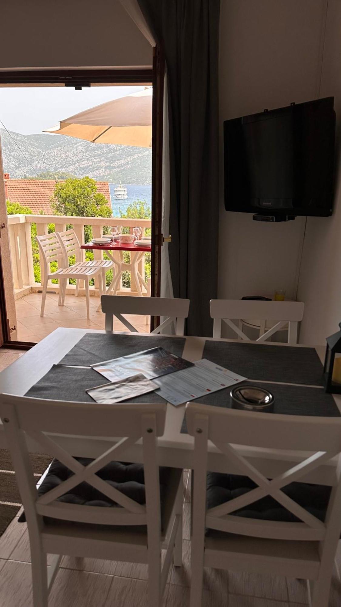 Apartments Oxygen Račišće Екстериор снимка